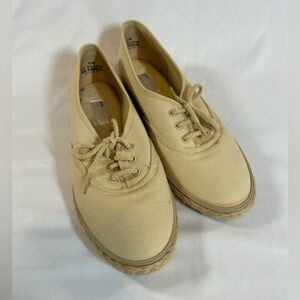 Women's Grasshoppers by Keds Beige Canvas Shoes - NOS New - Size 9